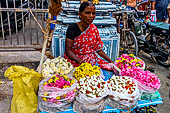 Street sellers near the Swamimalai temple. 